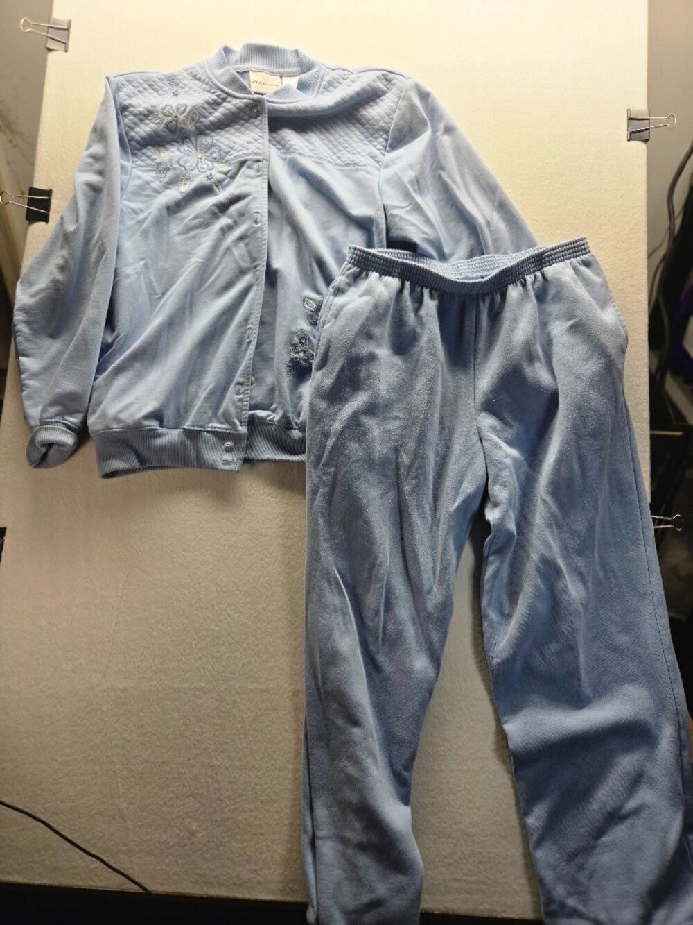 Alfred Dunner Women's Size 12 Blue Velour Track Suit 2 Piece Floral Embroidered